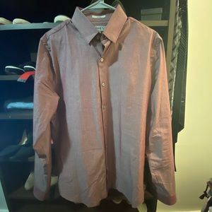 Express fitted style dress shirt